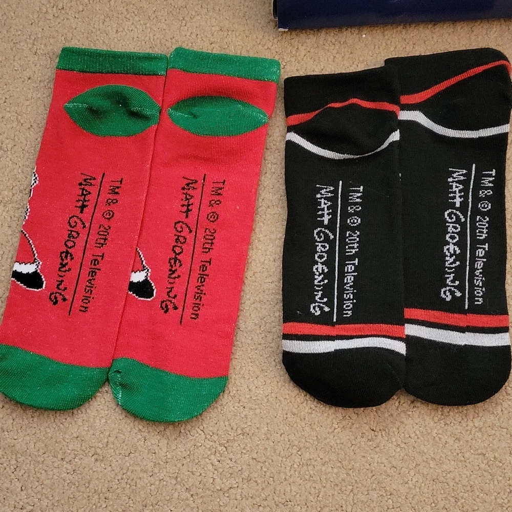 The Simpsons Set of 4 Pair Low Cut Socks Christmas NWOT